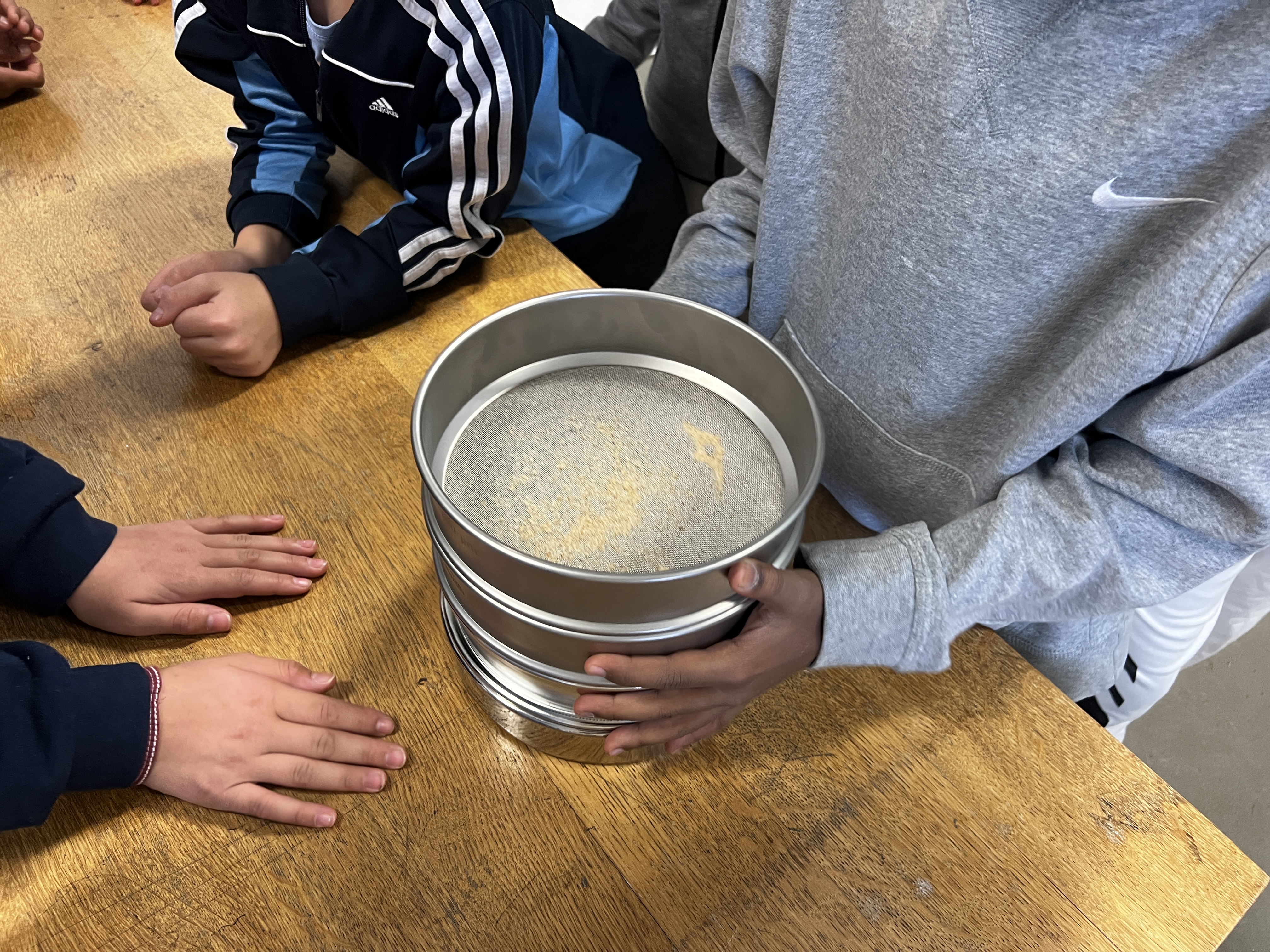 Atelier primaire Fête de la Science 2025 bis